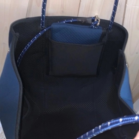 KRISTIN > Structured Baseboard or Organizer Insert for neoprene tote bag - Picture 6 of 16